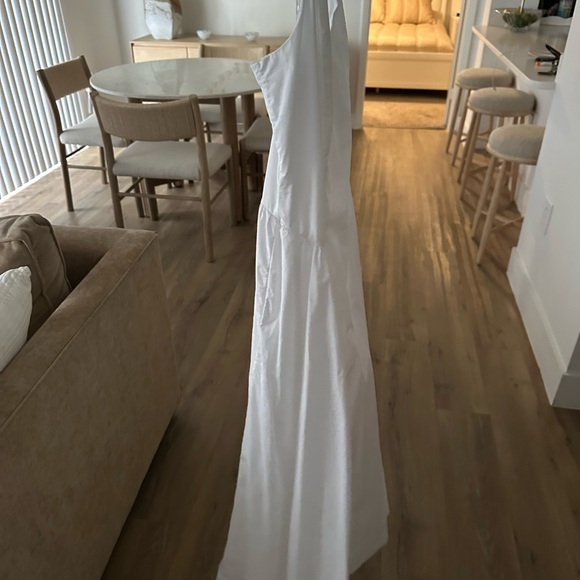 Aritzia white poplin dress - Picture 5 of 10